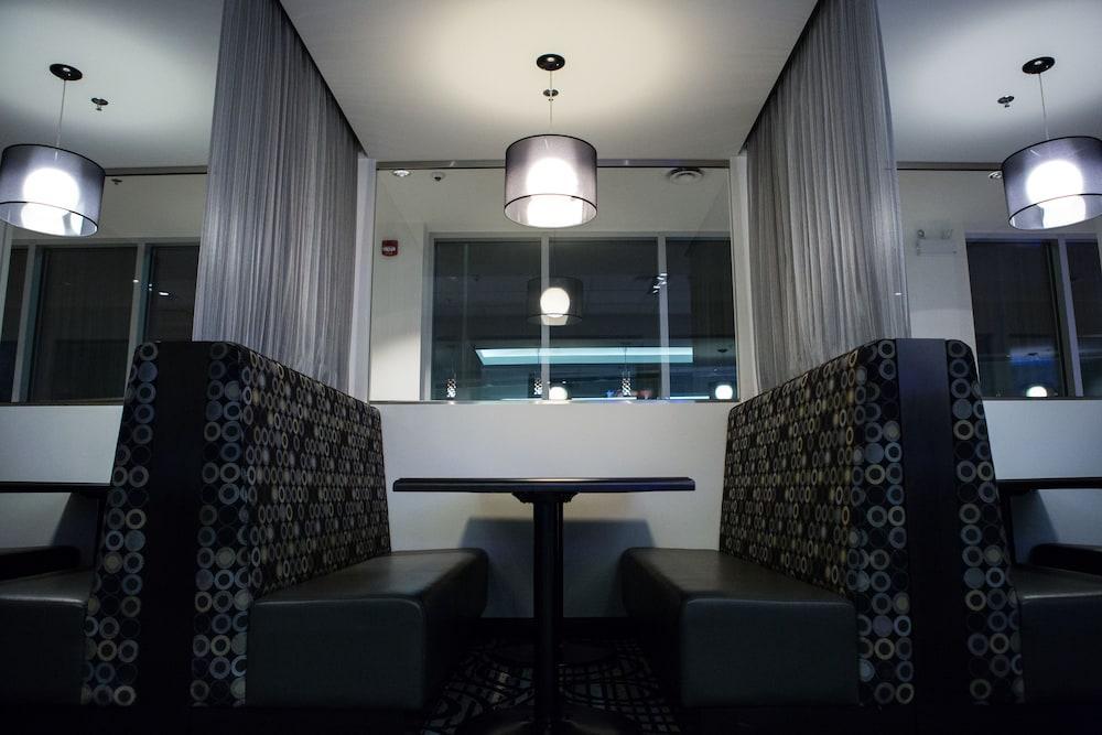 The Grand Winnipeg Airport Hotel By Lakeview Exteriör bild